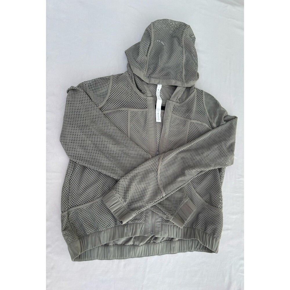LULULEMON Relaxed Fit Mesh Jacket Gray Sage Sz 6 #W3EZOS